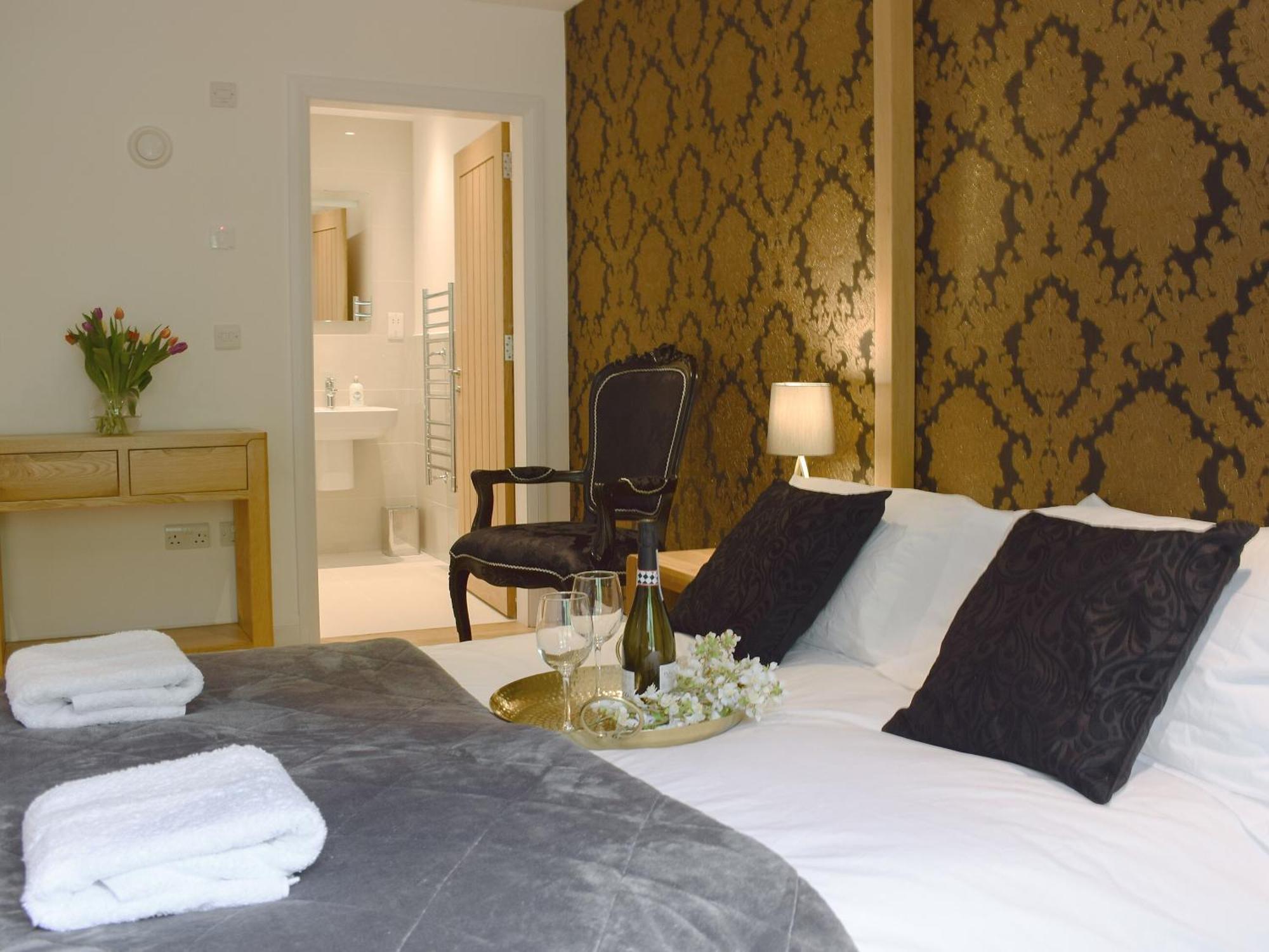 Anemone Villa Kenmore  Dış mekan fotoğraf